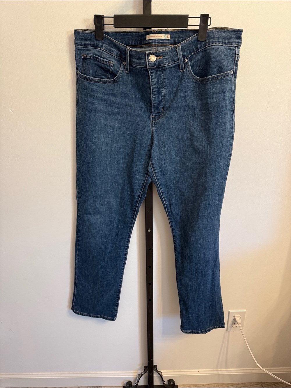 Levi Strauss 314 Shaping Straight Women's Blue Denim Jeans 33
